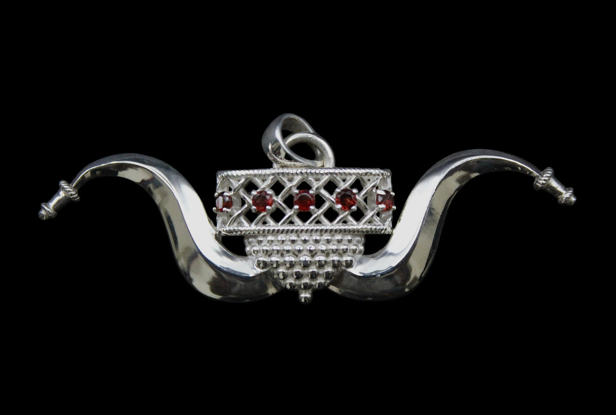 Ekir Pendant
